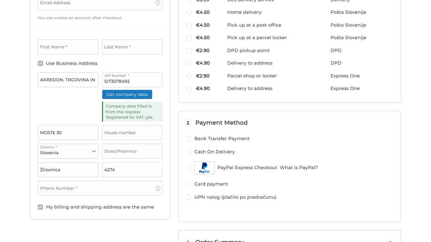 Checkout with the VAT number field, the Get company data button and a green line after a successful lookup