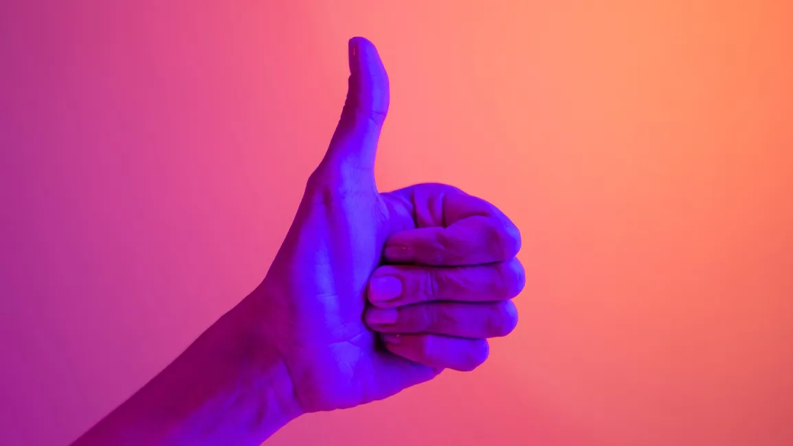 Check how to make your customers happy through social media in 5 simple steps