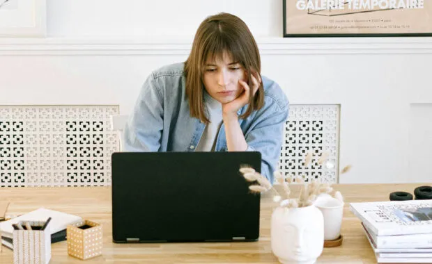 The biggest weakness of online stores is their speed