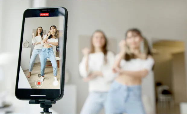 Video recordings on the online store