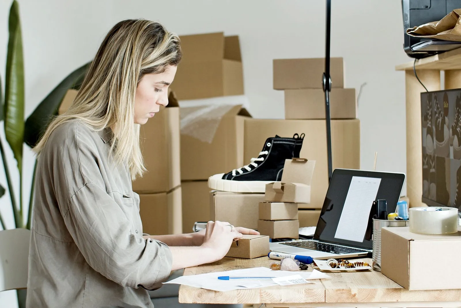 The end of manual product entry: AI is taking over online store management